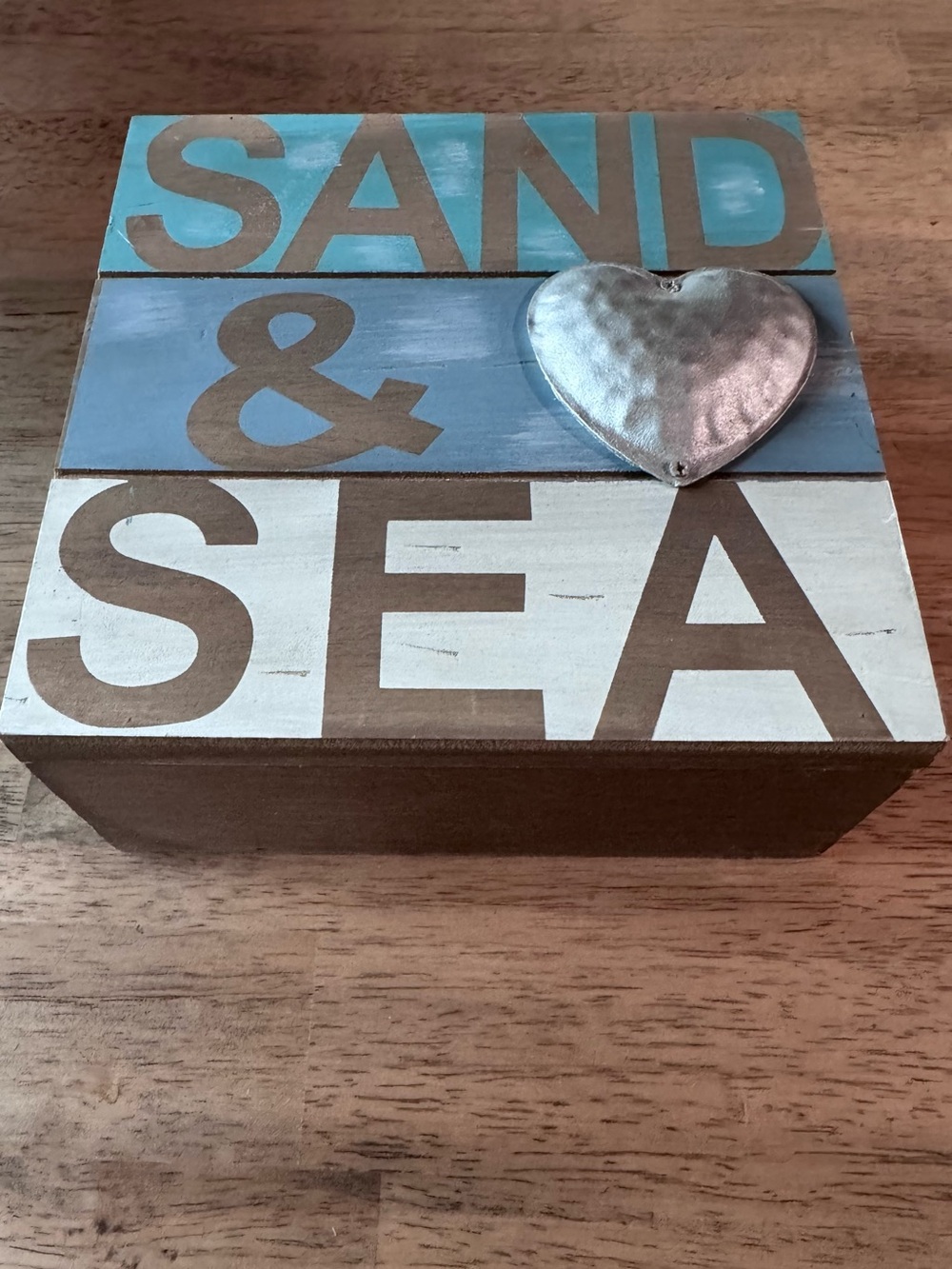 Nautical SAND & SEA Coastal storage box with Metal Heart - Blue, White, Brown